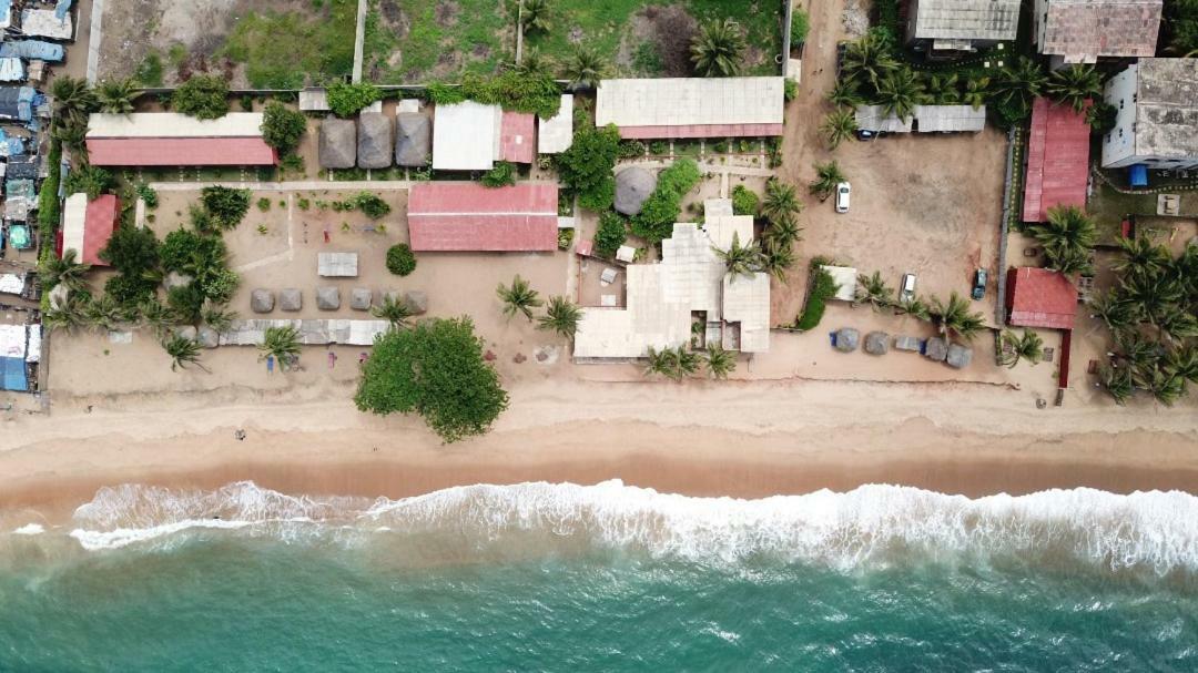 Hotel Robinson Plage Lomé Exterior foto